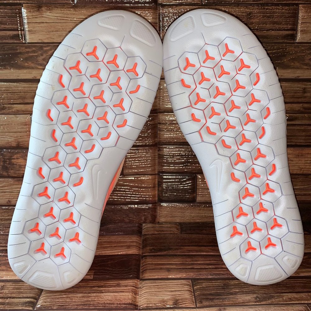NIKE FREE RN 2018 Girls Size 7y - Picture 6 of 8